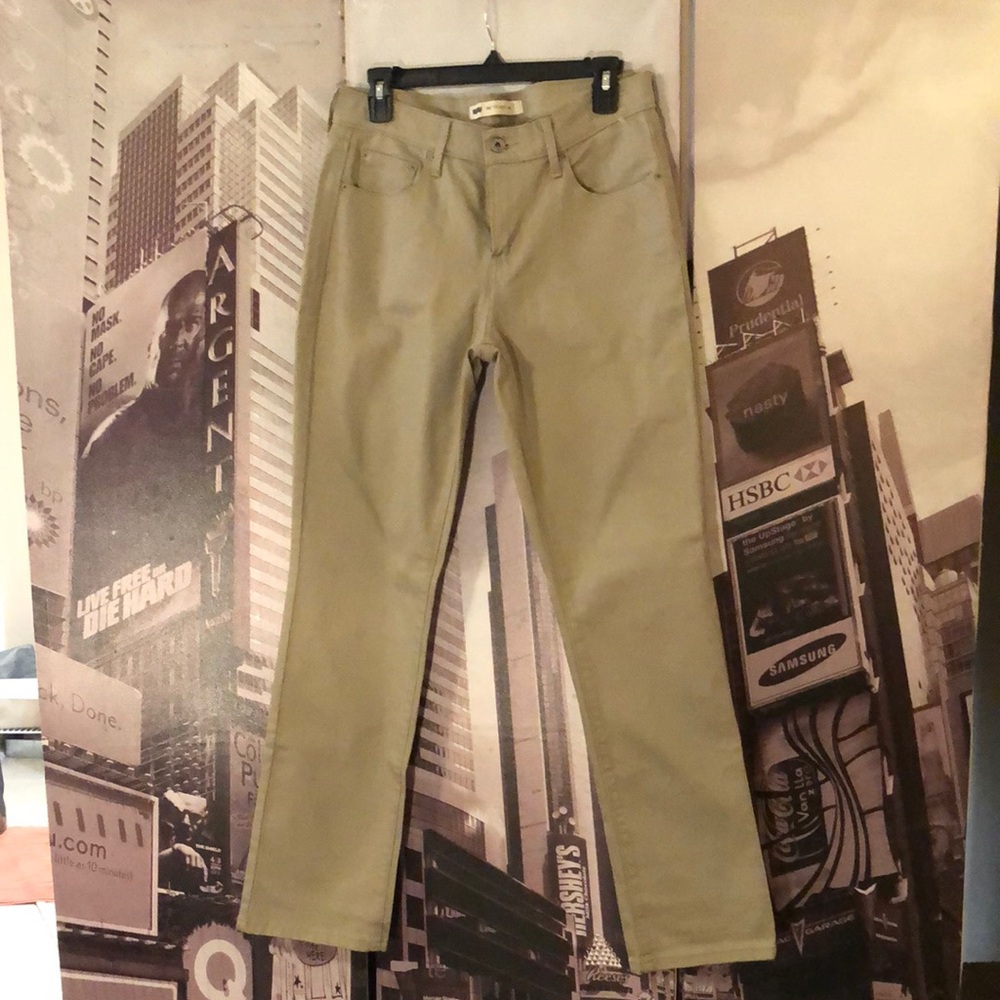 Levi's Straight Leg Jeans - Tan